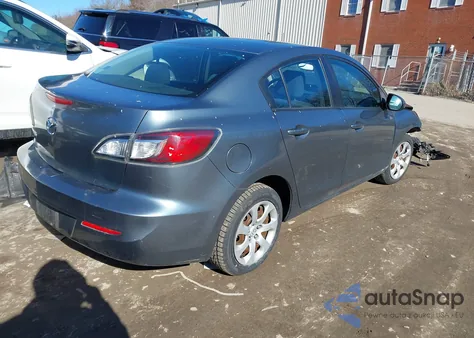 2013 Mazda 3 I z USA, uszkodzony, nr VIN JM1BL1TG4D1727480